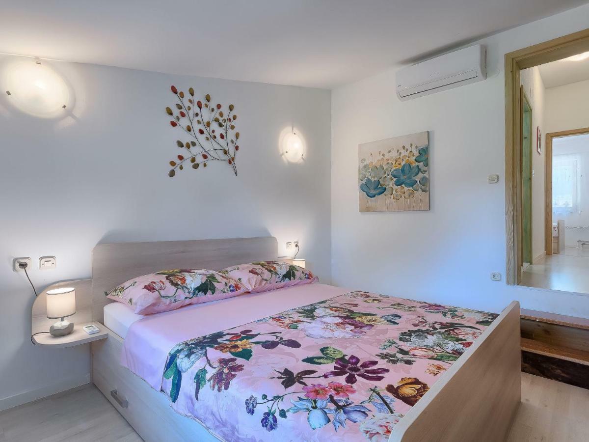 Holiday Home Country House D&D By Interhome PUY 외부 사진